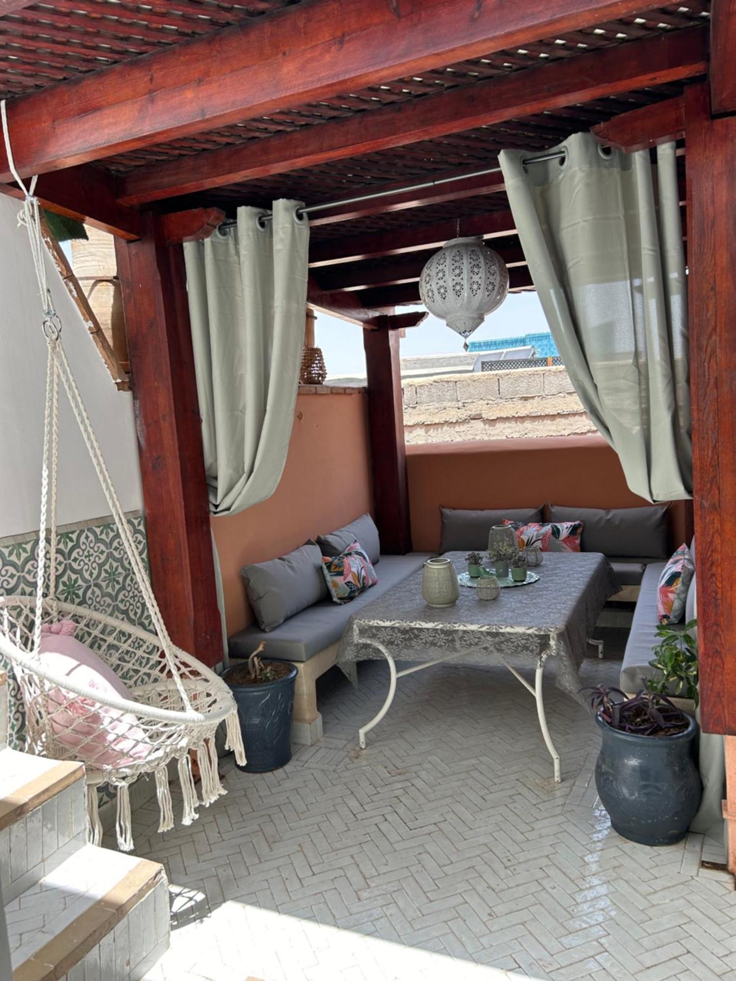 Riad Amazing Amazigh Avec Jacuzzi Petit Dejeuner Compris Avec Aussi Chambres Familiales Pres De La Place Jemaa El Fna Marrakesh Ngoại thất bức ảnh